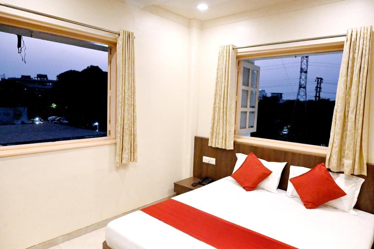 Hotel Sagar Kalyān Екстериор снимка